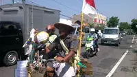 Pria Misterius Bersepeda Singgung Khalifah Gelar Sultan