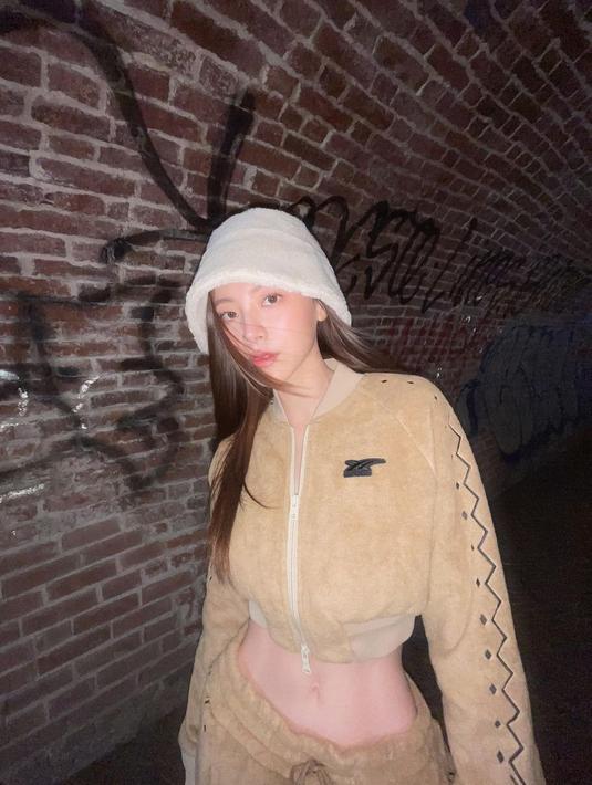 Di dunia nyata, kecantikan Pimchanok Luevisadpaibul atau lebih dikenal dengan Baifern Pimchanok kerap dipuji netizen. (FOTO: instagram.com/baifernbah/)