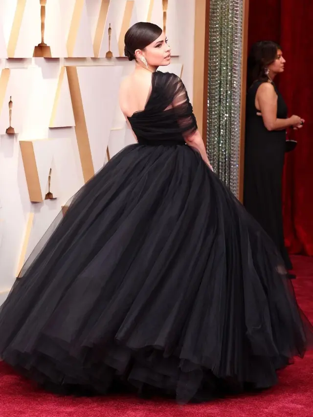 Sofia Carson di Oscar 2022