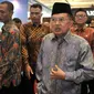 Wakil Presiden RI Jusuf Kalla meninjau stan acara Indonesia International Smart City Expo and Forum 2019 di JCC Senayan, Jakarta, Rabu (17/7/2019). Kegiatan yang diikuti 565 peserta pameran dari 30 negara ini juga mengundang 548 kepala daerah. (merdeka.com/Iqbal S Nugroho)