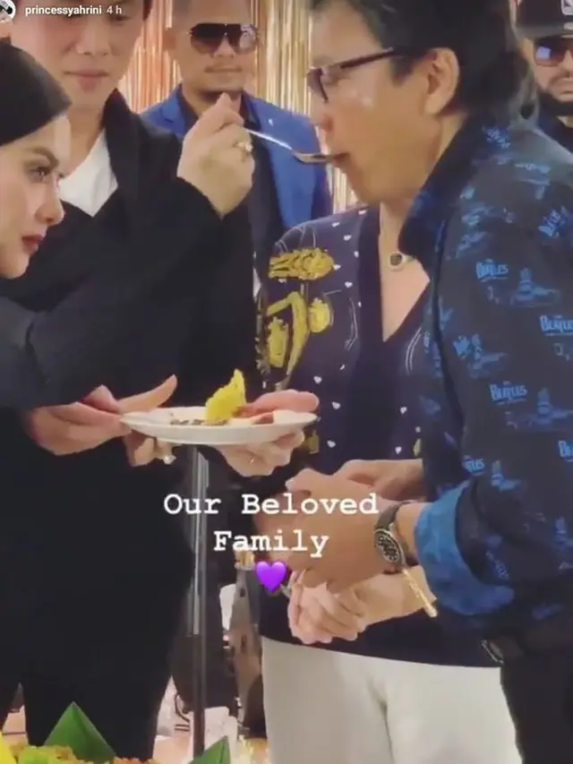 Momen Kebersamaan Syahrini dan Mertua (sumber: instagram/princessyahrini)