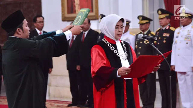 Jokowi Lantik Enny Nurbaningsih Jadi Hakim MK