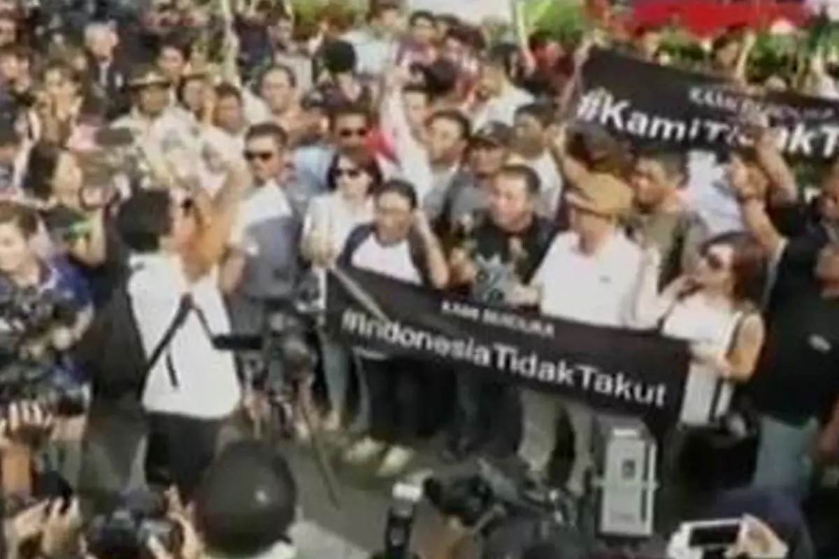 Potret Menembus Batas: Jangan Takut, Harus Menang