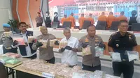 Konferensi pers pengungkapan narkotika jaringan internasional oleh Polda Riau. (Liputan6.com/M Syukur)