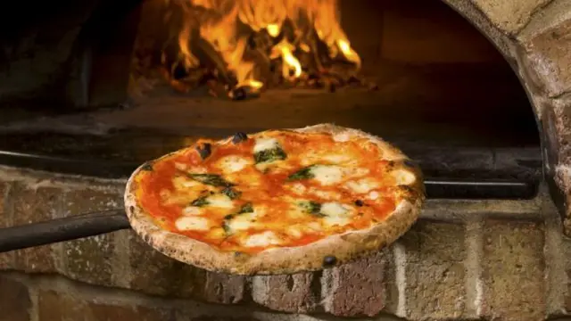 Mahalnya, Sepotong Pizza Seharga Rp 1,3 Juta