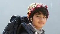 Berusia 16 Tahun, Gadis Remaja Berhasil Taklukkan Puncak Everest