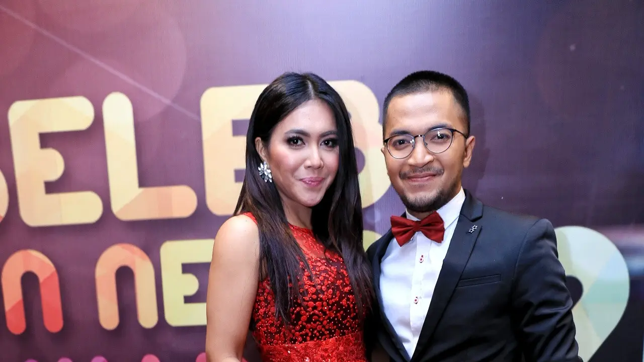 Ihsan Tarore dan Denada