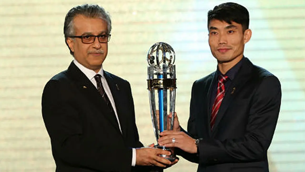 zheng-zhi-131127b.jpg