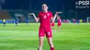Pemain Timnas Indonesia Putri, Sydney Hopper melakukan selebrasi setelah mencetak gol ke gawang Kamboja pada laga final Piala AFF Wanita 2024 di New Laos National Stadium, Vientiane, Kamis (05/12/2024) malam WIB. (Dok. PSSI)