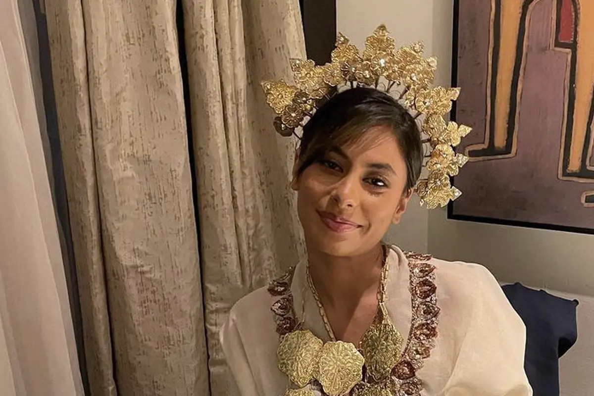 Punya Wajah Blasteran, 4 Potret Valerie Thomas Kenakan Pakaian Tradisonal Indonesia dari Baju Bodo Hingga Kebaya Bali