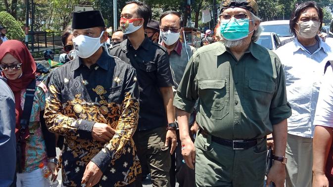 Mantan Panglima TNI Jenderal (Purn) Gatot Nurmantyo menghadiri deklarasi Koalisi Aksi Menyelamatkan Indonesia (KAMI) Jawa Barat di Kota Bandung, Senin (7/9/2020). (Liputan6.com/Huyogo Simbolon)