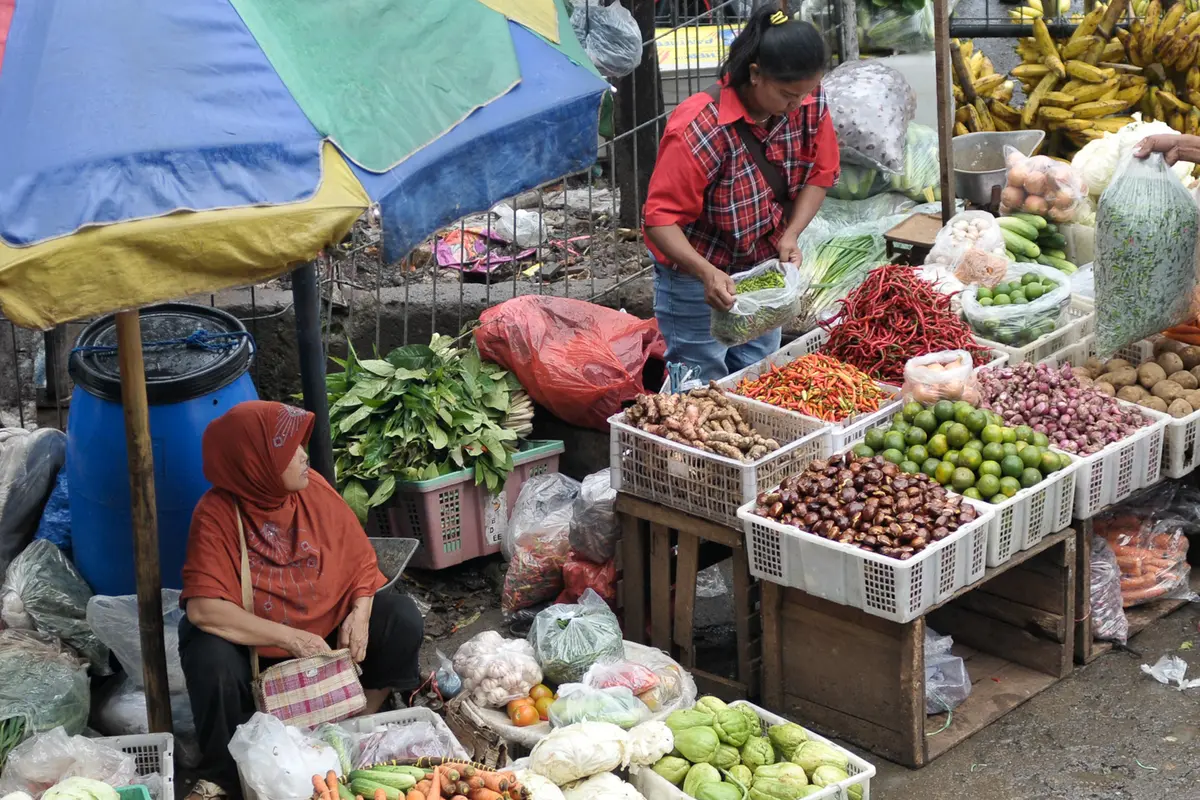 20161010-PD Pasar Jaya Diminta Ambil Alih Pengelolaan Semua Pasar-Jakarta