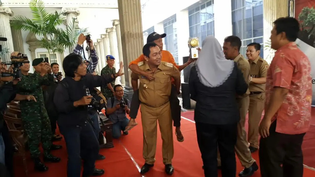 Penyapu Jalan Adipura
