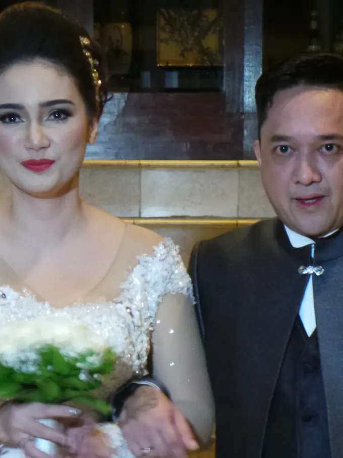 Feby Febiola dan Franky Sihombing