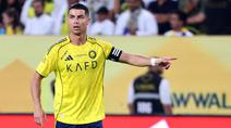 Cristiano Ronaldo menambah catatan golnya dalam laga lanjutan Liga Arab Saudi antara Al-Nassr melawan Al-Najma di Al-Awwal Park Stadium, Riyadh, Jumat (03/04/2026) waktu setempat. (AFP/Fayez Nureldine)