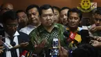 Hary Tanoesoedibjo memberikan keterangan pers usai menjalani pemeriksaan di Direktorat Tindak Pidana Siber Bareskrim Polri, Jakarta, Jumat (7/7). (Liputan6.com/Angga Yuniar)