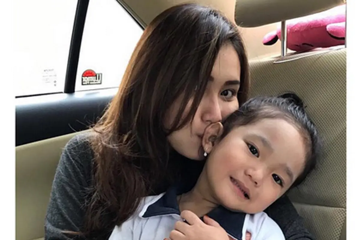 [Bintang] Ayu Ting Ting dan Bilqis
