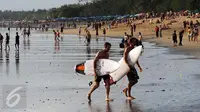 Pantai Suwuk di kawasan Puring, Kabupaten Kebumen dan Pulau Lengkuas bisa menjadi pilihan menghabiskan liburan akhir tahun. 