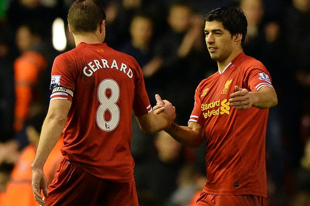 Steven Gerrard dan Luis Suarez