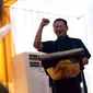 Ketua DPR RI Bambang Soesatyo atau Bamsoet memberi sambutan saat meluncurkan buku berjudul 'Akal Sehat' di Posko Bamsoet, Menteng, Jakarta, Rabu (28/8/2019). Bamsoet mengatakan buku tersebut merefleksikan kondisi politik dan demokrasi Indonesia setelah Pemilihan Umum 2019. (Liputan6.com/JohanTallo)