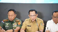 Mendagri Minta Tambahan BKO 5.000 Personel TNI/Polri untuk Percepat Pembersihan Lumpur Pascabencana