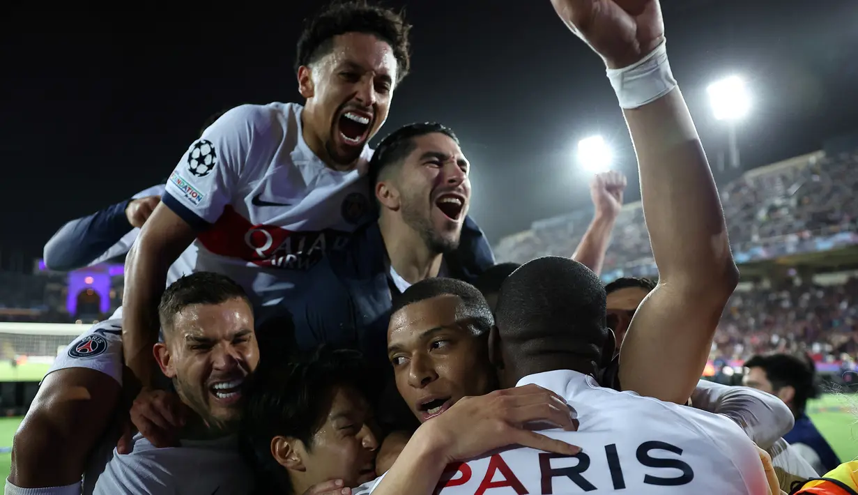 Kemenangan ini memastikan PSG mengamankan agregat 6-4. (FRANCK FIFE / AFP)