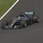 Pembalap Mercedes, Lewis Hamilton, saat mengikuti sesi latihan bebas kedua F1 GP Spanyol di Sirkuit Catalunya, Barcelona, Jumat (11/5/2018). (Twitter/Formula 1)