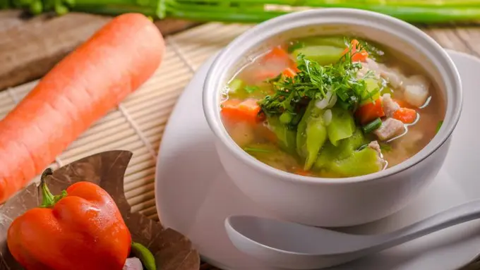 6. Sayur Oyong Soun