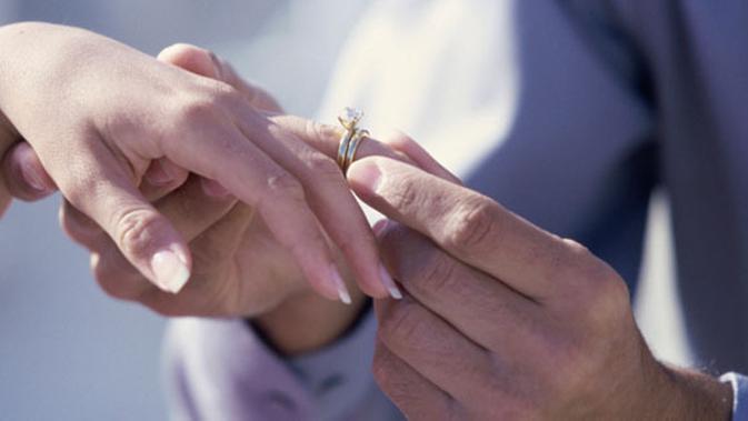 Makna Berlian Di Cincin Pertunangan Lifestyle Fimela Com