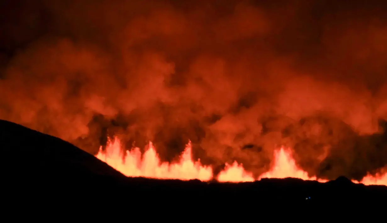 Pihak berwenang setempat menyebut ini letusan ketiga yang melanda daerah tersebut sejak Desember 2023 lalu. (Kristinn Magnusson/AFP/Islandia out)