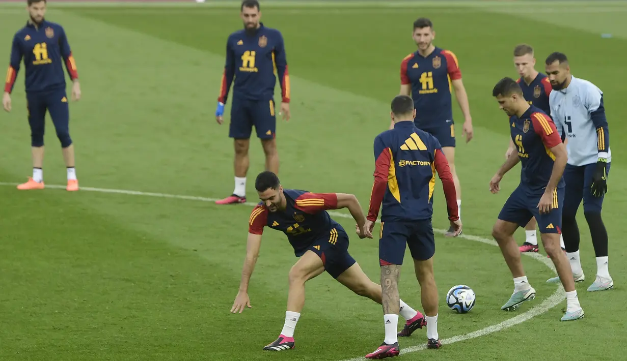 Laga kontra Norwegia nanti bakal menjadi laga pertama La Furia Roja bersama mantan pelatih Spanyol U-19, Spanyol U-21, dan Spanyol U-23 tersebut. (Photo by CRISTINA QUICLER / AFP)