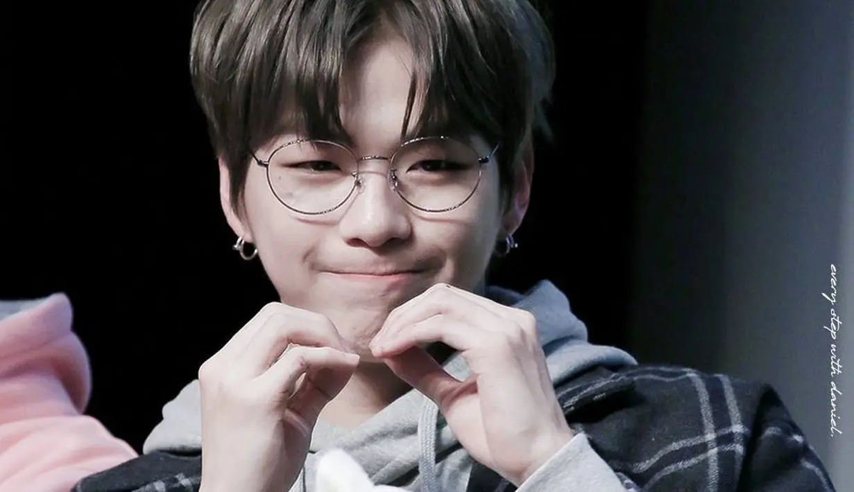 "Saat SMP, aku sudah senang dengan B-Boy. Aku masuk sekolah seni berkat nilaiku, tapi biayanya sangat mahal untuk keluargaku. Jadi akhirnya aku keluar," tuturnya. (Foto: instagram.com/goddaniel)