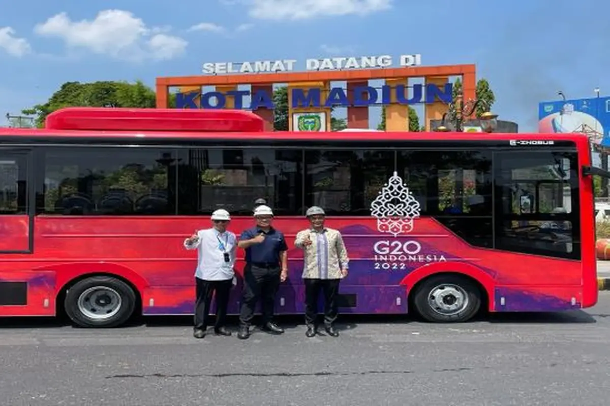  PT VKTR Teknologi Mobilitas (VKTR), anak usaha PT Bakrie & Brothers Tbk (BNBR) dan PT Industri Kereta Api (Persero) bersepakat untuk membangun ekosistem transportasi berbasis listrik di Indonesia. (Foto: VKTR)