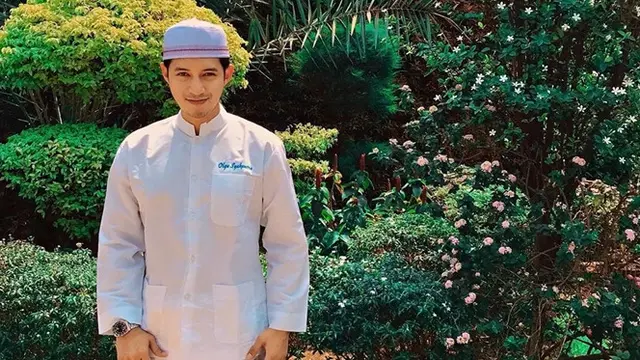 7 Potret Terbaru Chand Kelvin yang Masih Sendiri di Usia 34 Tahun