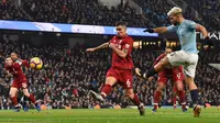 3.	Vs Liverpool (4/1) – Man City berhasil mengamankan poin penuh saat menjamu Liverpool. Dua gol dari kaki Sergio Aguero dan Leroy Sane membuat Man City menang 2-1 atas Liverpool. (AFP/Paul Ellis)