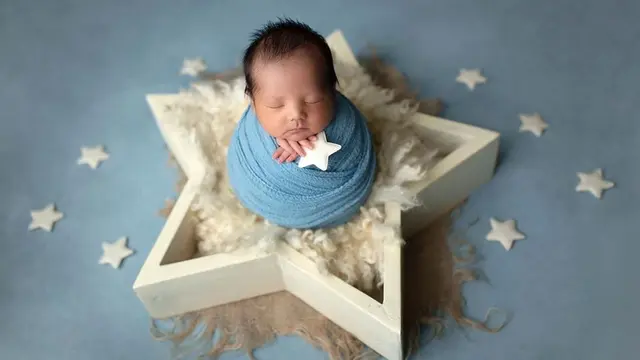 6 Potret Baby Born Shaquille Anak Cut Meyriska dengan Berbagai Tema, Menggemaskan