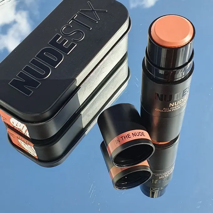 Nudestix