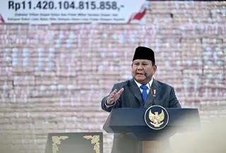 Presiden Prabowo Subianto saat menyaksikan Penyerahan Denda Administratif dan Penyelematan Keuangan Negara di Kejagung, Jakarta Selatan, Jumat (10/4/2026) (Biro Pers Istana)