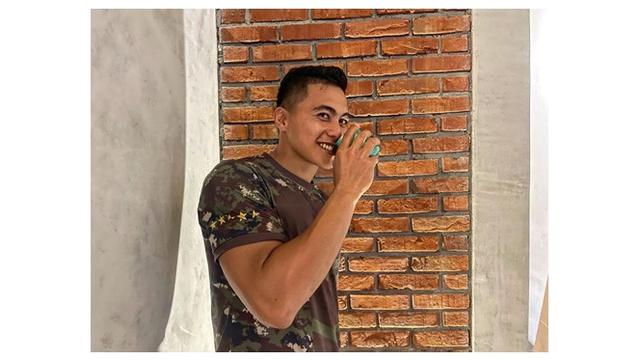 6 Potret Aprilia Manganang saat Pakai Seragam Dinas TNI, Makin Gagah