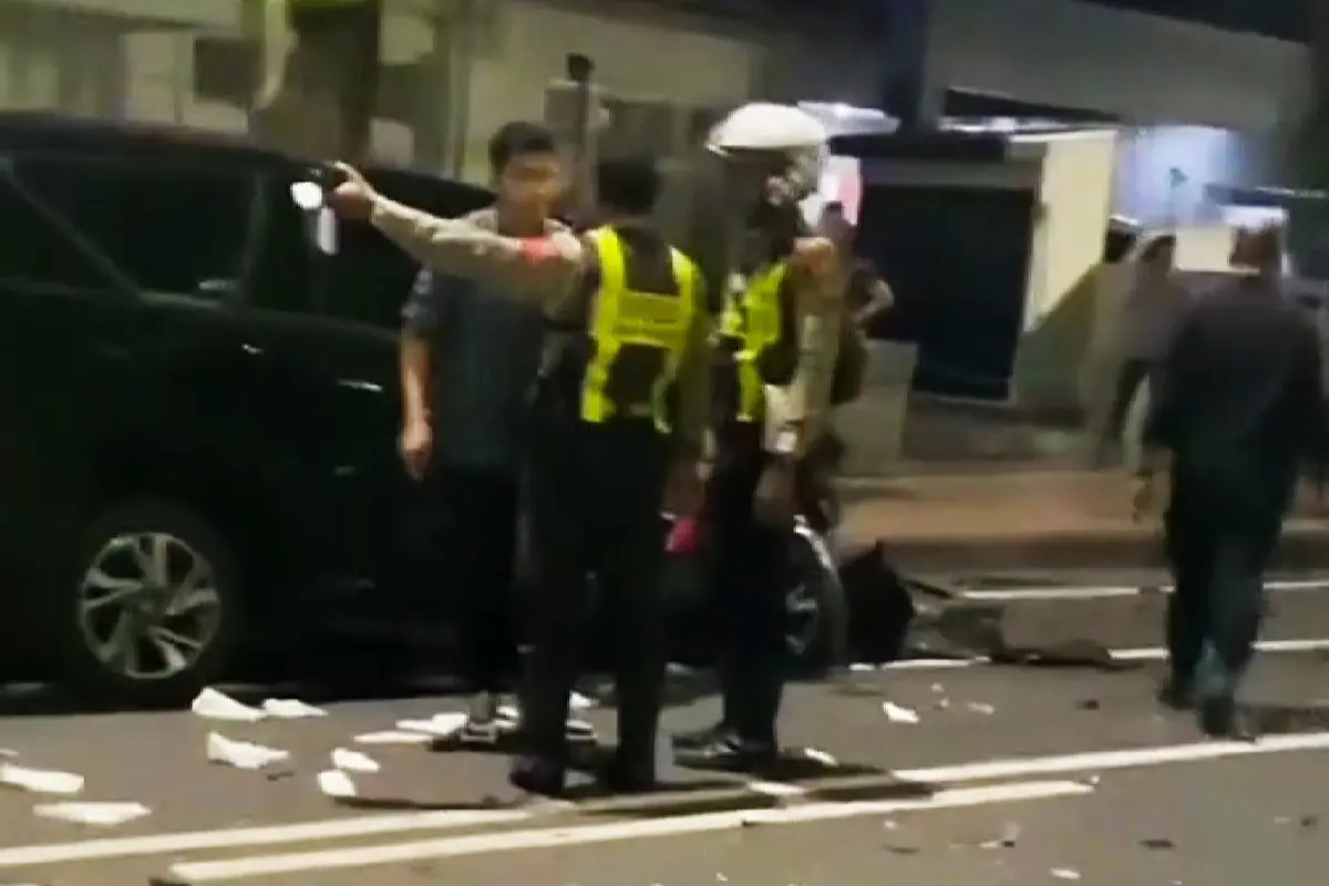 Viral Oknum Jaksa Diduga Hendak Kabur Usai Tabrak Penjual Kacang di Surabaya