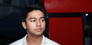 Alasan Deva Mahenra selalu terima tawaran film genre komedi.