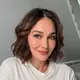 Makeup Artist @nooibeauty baru saja mengunggah klien terbarunya. Klien tersebut sudah tak asing lagi, yaitu Luna Maya. Sang MUA pun menggunggah beberapa foto Luna Maya hasil makeupnya di media sosialnya. [@nooibeauty]
