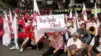 Buruh di Malang Tolak Upah Murah