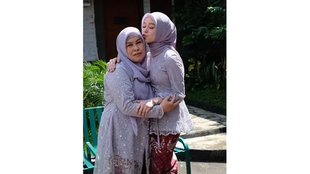 Ivan Gunawan Siapkan Busana Nikah, Ini 6 Potret Lesty Kejora Pakai Kebaya