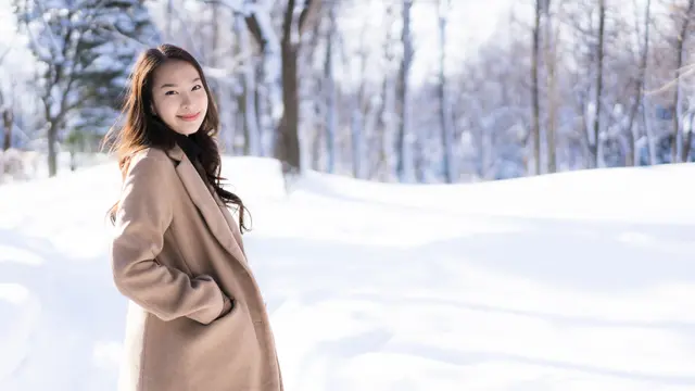 Ingin Liburan Musim Dingin dengan Nyaman? Ini Persiapan Tepat yang Perlu Dibawa! (Foto: Freepik/lifeforstock)