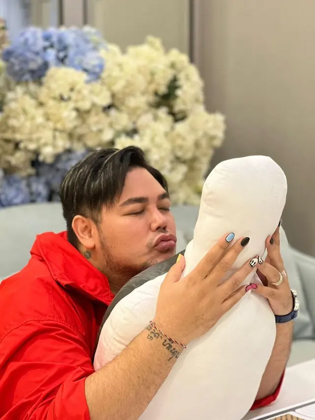 Boneka Baru Ivan Gunawan