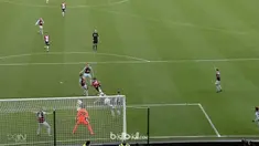 Burnley gagal mempertahankan kemenangan dan harus puas hanya mampu bermain imbang 1-1 atas Southampton dalam laga lanjutan pekan k...