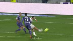 Memphis Depay mencetak dua gol dan menjadi penentu kemenangan Lyon 2-0 atas Toulouse dalam laga lanjutan Liga Prancis, Minggu (1/4...