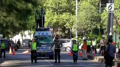 Polresta Surakarta menggelar olah TKP perkara pembunuhan pemotor eko Prasetio yang ditabrak mobil di Solo. Selama olah TKP, Jalan KS Tubun ditutup. Olah TKP juga disaksikan keluarga korban