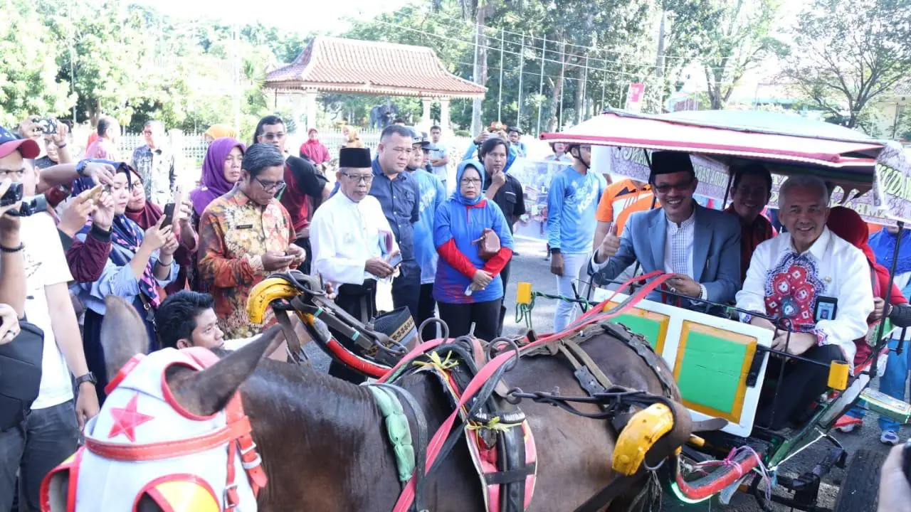 Delman Asal Lampung Jadi Angkutan Wisata di Kota Palembang